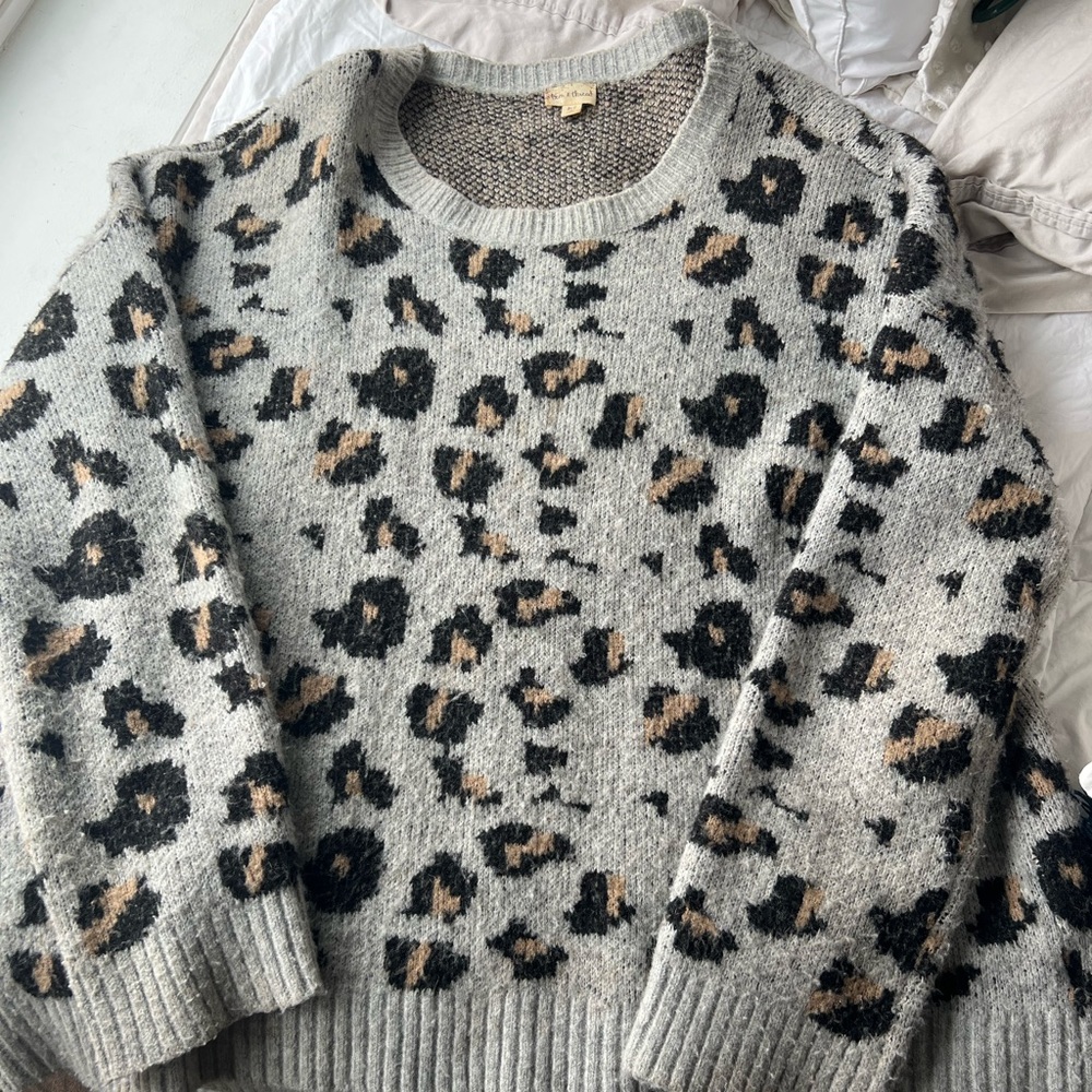 Pink lily leopard sweater